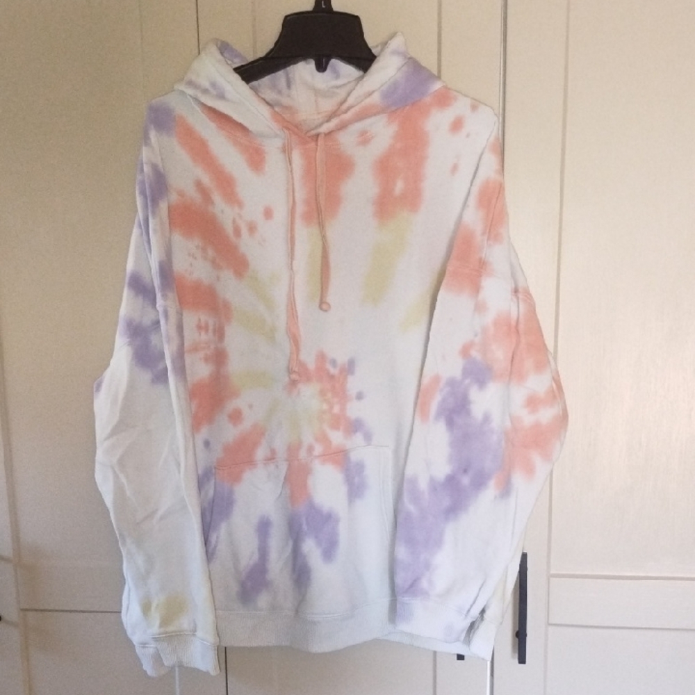 American Eagle Outfitters Tie-Dye Hoodie in White, Peach, Lavender, Yellow